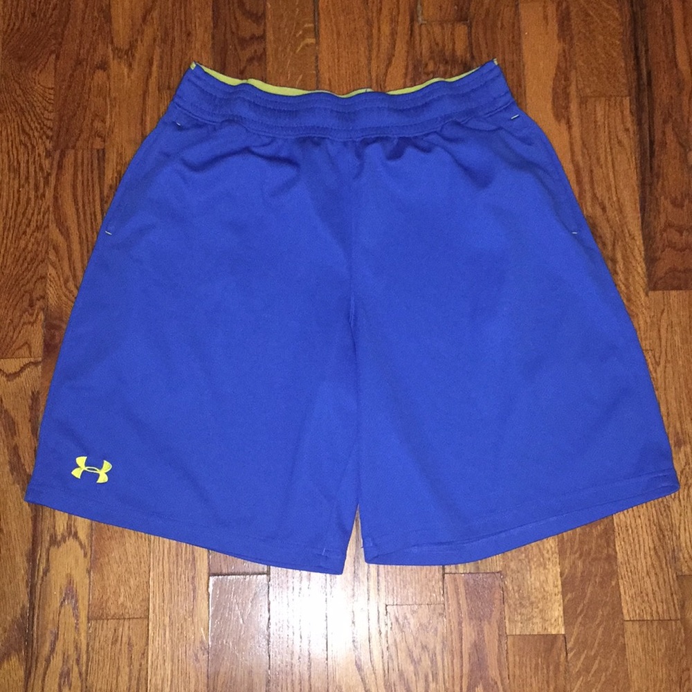 Men’s Under Armour Athletic Shorts - Sz L
